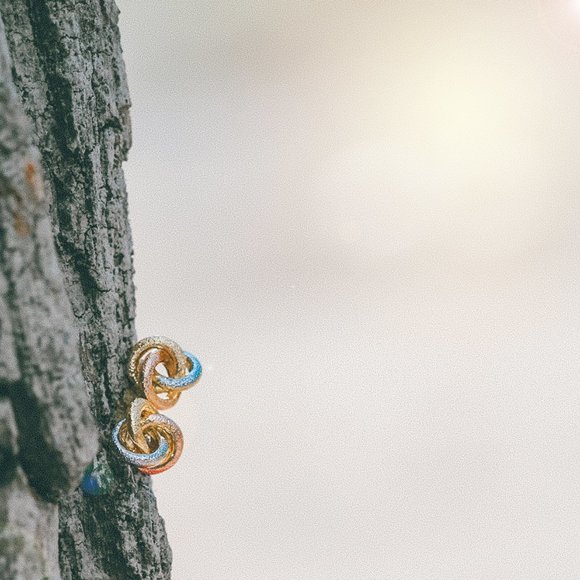 SOLD Gold Knot Earrings Studs Fashion Earrings Studs - Picture 4 of 5